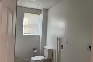 77 Windsor Ave, Meriden, CT 06451 - Photo 14