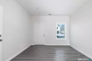 75 High St, Plymouth, CT 06786 - Photo 10