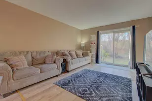 63 Athol St, Killingly, CT 06239 - Photo 6