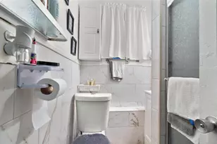 865 Iranistan Ave, Bridgeport, CT 06604 - Photo 16