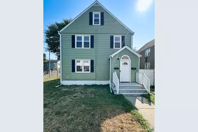 264 Wilmot Avenue, Bridgeport, CT 06607 - Photo 1