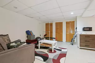 95 Monticello Dr, Branford, CT 06405 - Photo 20