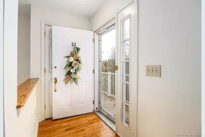 633 Danbury Road #APT 21, Ridgefield, CT 06877 - Photo 2