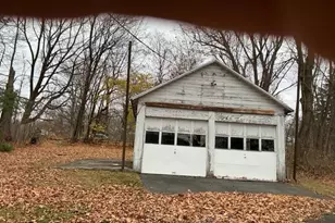 42 Saybrook Rd, Middletown, CT 06457 - Photo 4