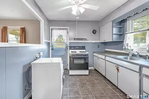 11 Manton St, Shelton, CT 06484 - Photo 16