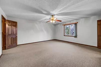 7 Carriage Lane, New Fairfield, CT 06812 - Photo 12