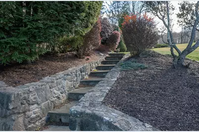 7 Carriage Lane, New Fairfield, CT 06812 - Photo 32