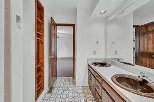 7 Carriage Ln, New Fairfield, CT 06812 - Photo 16