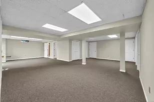 7 Carriage Ln, New Fairfield, CT 06812 - Photo 22