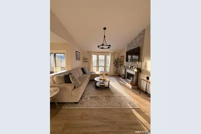 7 Twin Oak Court #7, Avon, CT 06001 - Photo 6