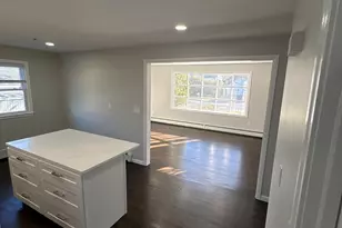 19 Mill St, Wethersfield, CT 06109 - Photo 2