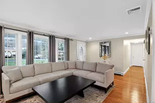 36 Norman Rd, Hamden, CT 06514 - Photo 4