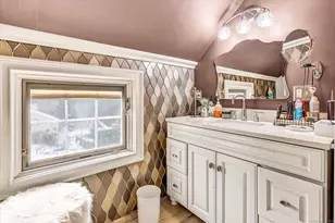 830 Bayberry Ln, Orange, CT 06477 - Photo 20