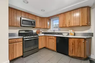 665 W Taft Ave, Bridgeport, CT 06604 - Photo 8