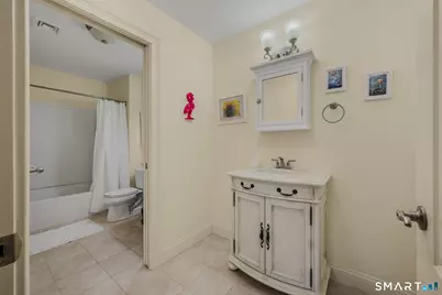 461 Bank Street #402, New London, CT 06320 - Photo 22