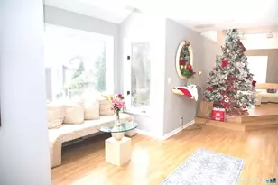 10 Ironwood Ln, West Hartford, CT 06117 - Photo 6