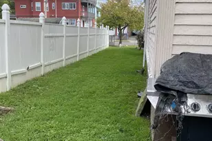 25 May St, Hartford, CT 06105 - Photo 4