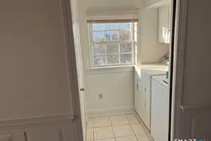 21 Carmen St, East Haven, CT 06512 - Photo 6