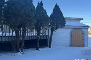 21 Carmen St, East Haven, CT 06512 - Photo 16