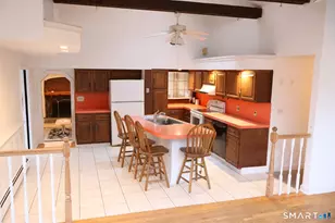 21 Carmen St, East Haven, CT 06512 - Photo 8