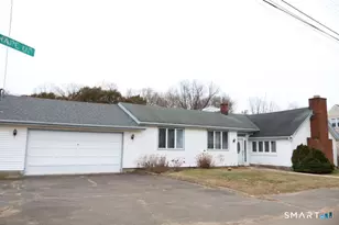 21 Carmen St, East Haven, CT 06512 - Photo 2