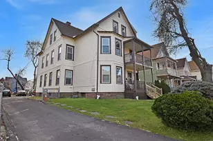 91 Whitmore St, Hartford, CT 06114 - Photo 2