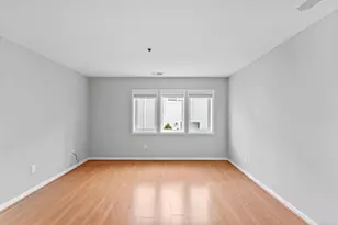 2660 North Ave, Bridgeport, CT 06604 - Photo 12