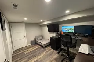 72 Ocean View St, New Haven, CT 06512 - Photo 16