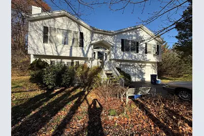 18 Ridgebury Drive, Trumbull, CT 06611 - Photo 1
