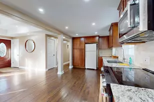 104 Robin Hill Rd, Meriden, CT 06450 - Photo 12