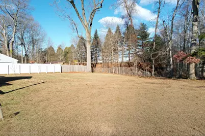 104 Robin Hill Road, Meriden, CT 06450 - Photo 26