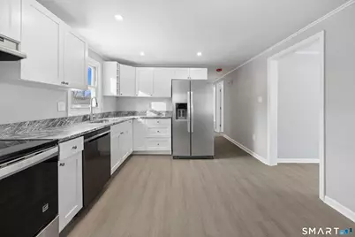 9 High Top Circle East, Hamden, CT 06514 - Photo 4