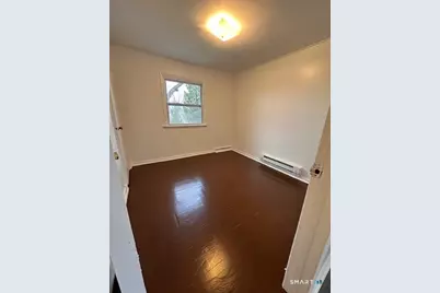 131 Ruth Street #2nd Floor, Bridgeport, CT 06606 - Photo 18