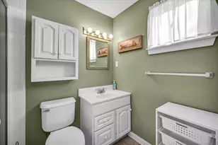 81 Hollister Way N, Glastonbury, CT 06033 - Photo 18