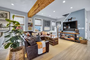 285 Old Whitfield St, Guilford, CT 06437 - Photo 8