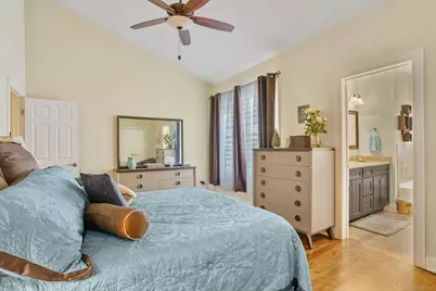 4 Bailey Boulevard #4, Bethel, CT 06801 - Photo 18