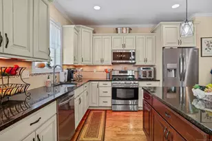 4 Bailey Blvd, Bethel, CT 06801 - Photo 14