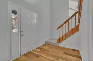 10 Victorian Woods Ln, South Windsor, CT 06074 - Photo 2