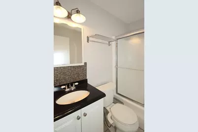 3 Pilgrim Harbor #C, Wallingford, CT 06492 - Photo 12