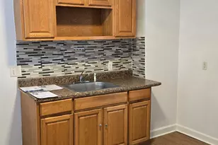 117 Dikeman St, Waterbury, CT 06704 - Photo 4