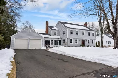 19 Glen Hollow, West Hartford, CT 06117 - Photo 2