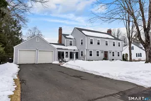 19 Glen Hollow, West Hartford, CT 06117 - Photo 2