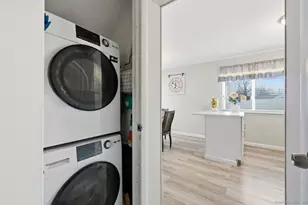 39 Cottonwood Rd, Newington, CT 06111 - Photo 8