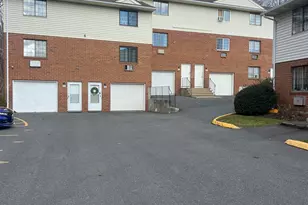 515 Scott Rd, Waterbury, CT 06705 - Photo 4