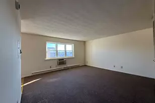 35 Beers St, Bridgeport, CT 06606 - Photo 2