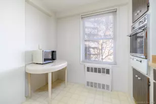 91 Strawberry Hill Ave, Stamford, CT 06902 - Photo 10