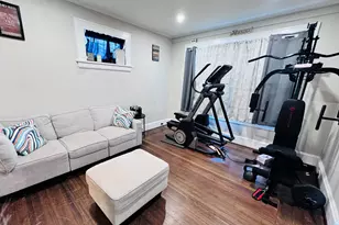 71 Oakland St, Stratford, CT 06615 - Photo 4