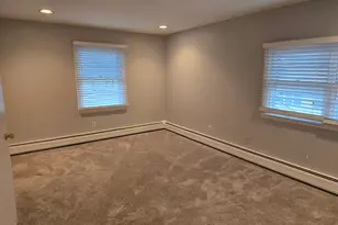 36 Tina Cir, Bridgeport, CT 06606 - Photo 26