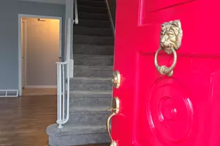 36 Tina Cir, Bridgeport, CT 06606 - Photo 2