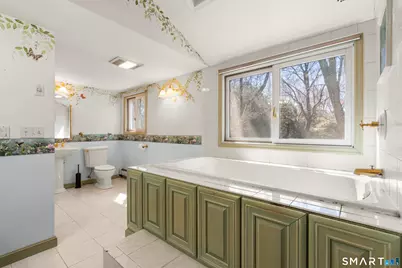 835 Monroe Turnpike, Monroe, CT 06468 - Photo 20